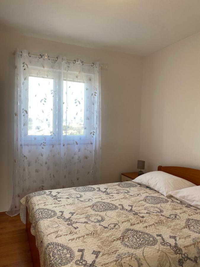 Apartments Mikecin Novigrad  Exterior foto